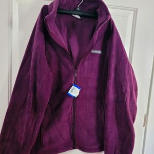 BNWT Purple Columbia fleece zipper up coat. Size XL.